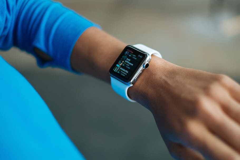 Wearable devices including Apple Watch, Garmin, Fitbit and Samsung Galaxy
