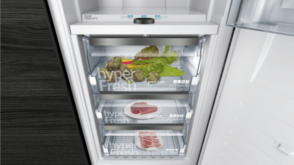 KI81FHDD0 Siemens iQ700 built-in fridge