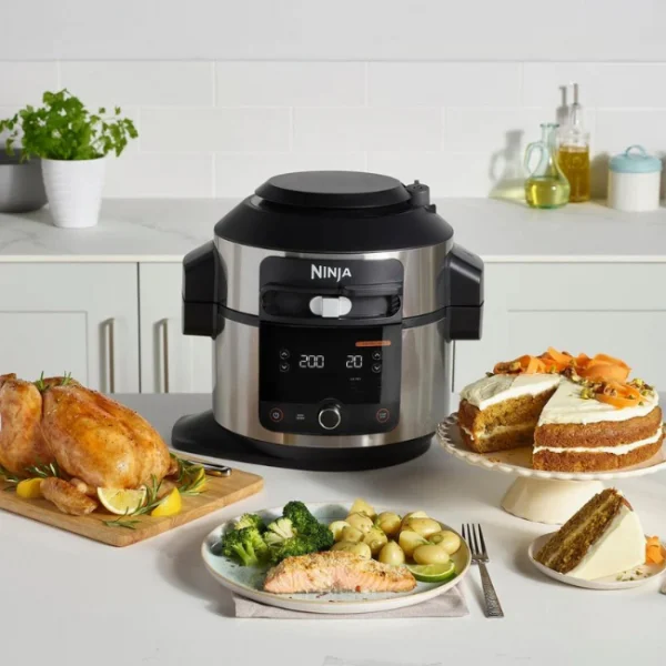 Ninja Foodi 11-in-1 SmartLid Multi-Cooker 6L – OL550UK
